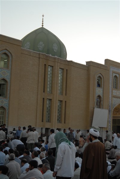 نمایی از نمازگزاران مسجد جمکران